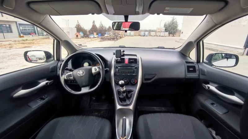 Toyota Auris, снимка 6 - Автомобили и джипове - 48593111