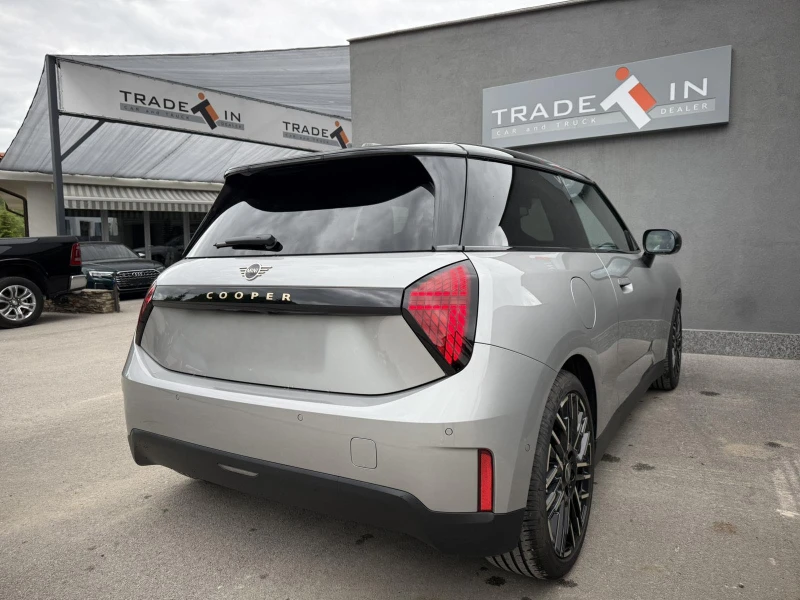 Mini Cooper E 36.6kWh ГАРАНЦИОНЕН, снимка 4 - Автомобили и джипове - 50349642