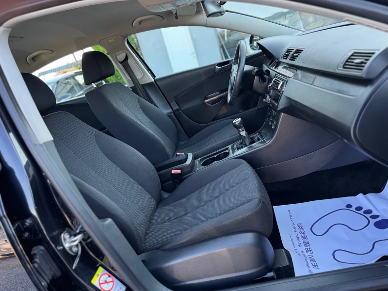 VW Passat 1.9TDI 105кс КЛИМАТИК СЕДАН , снимка 14 - Автомобили и джипове - 51073883