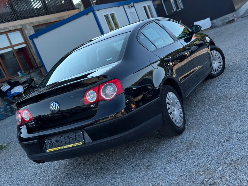VW Passat 1.9TDI 105кс КЛИМАТИК СЕДАН , снимка 6 - Автомобили и джипове - 51073883