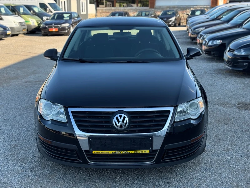 VW Passat 1.9TDI 105кс КЛИМАТИК СЕДАН , снимка 2 - Автомобили и джипове - 51073883
