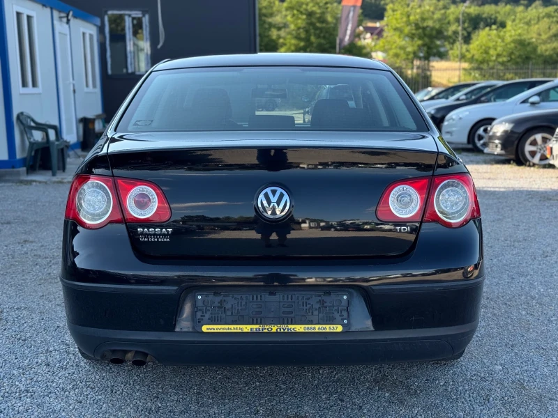 VW Passat 1.9TDI 105кс КЛИМАТИК СЕДАН , снимка 5 - Автомобили и джипове - 51073883