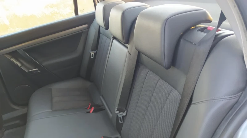 Opel Vectra, снимка 6 - Автомобили и джипове - 51089278