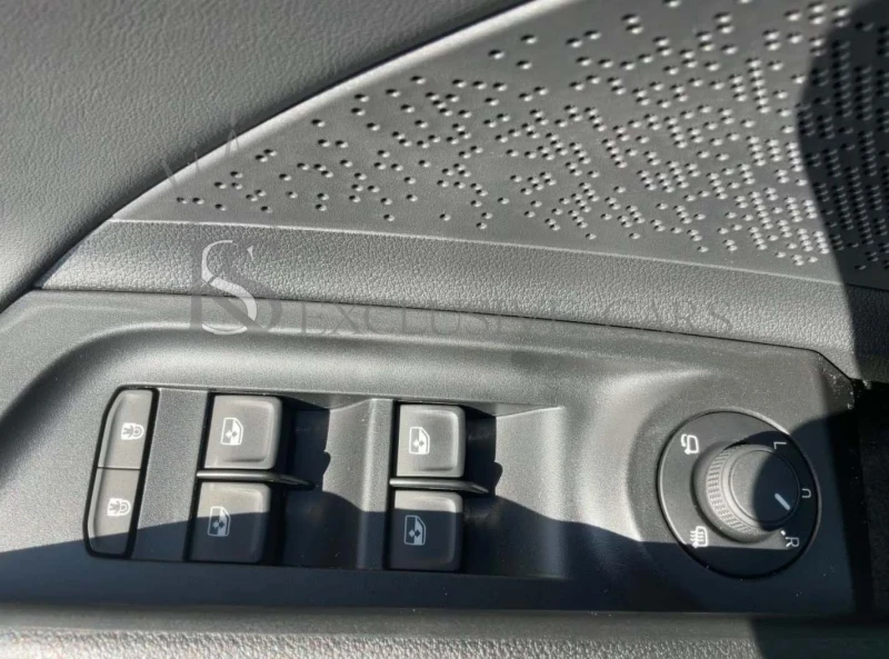 Skoda Enyaq RS* MAXX PAKET* PANORAMA* MASSAGE* , снимка 6 - Автомобили и джипове - 51374167