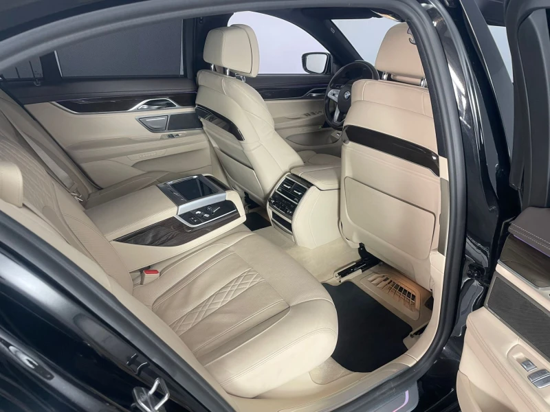 BMW 730 Xdrive, Гаранция, снимка 9 - Автомобили и джипове - 53203364