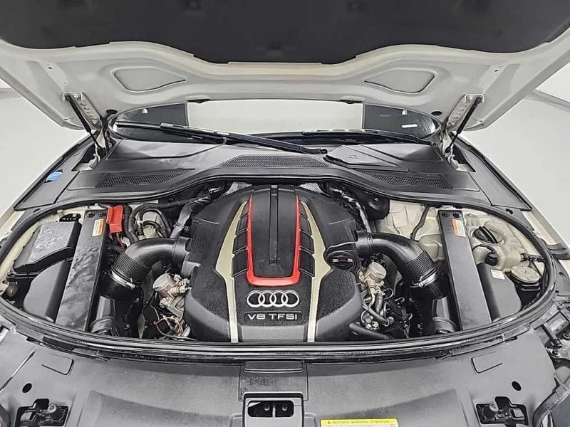 Audi S8 4.0TFSI/Пълна сервизна история !!!, снимка 5 - Автомобили и джипове - 53636056
