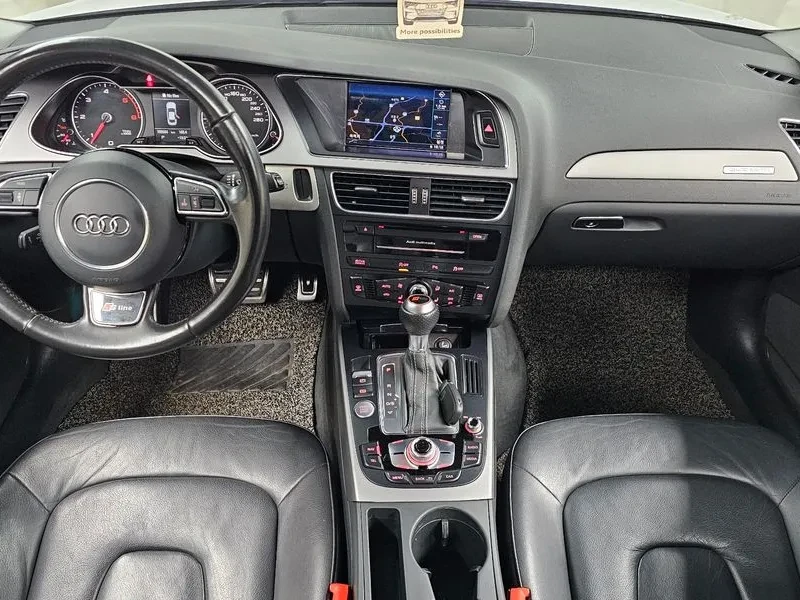 Audi A4 2.0 TDI Quattro, снимка 7 - Автомобили и джипове - 54143318