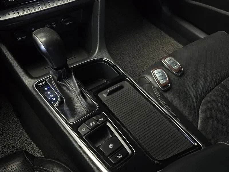 Hyundai Sonata 2.0 PREMIUM SPECIAL, снимка 9 - Автомобили и джипове - 55174462