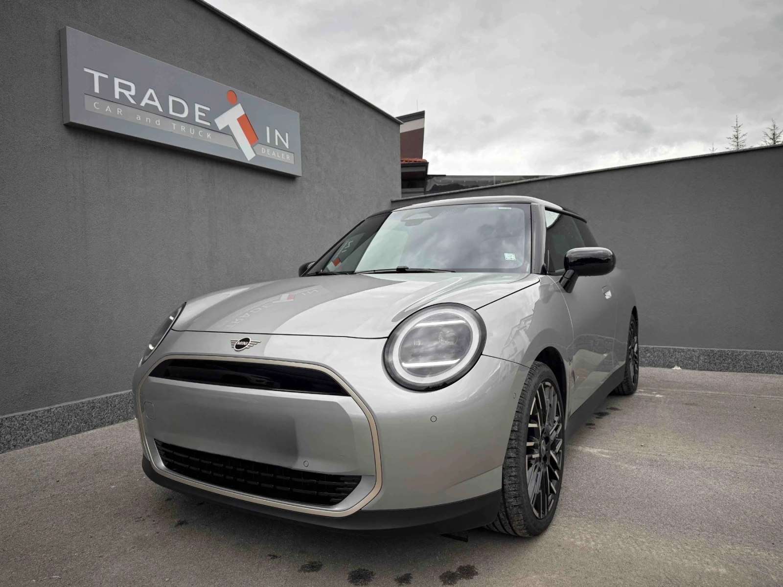 Mini Cooper E 36.6kWh ГАРАНЦИОНЕН, снимка 1