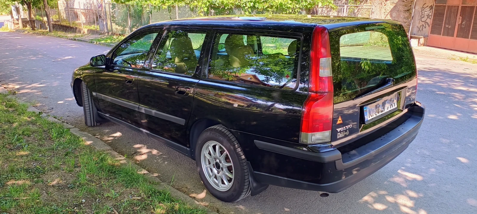 Volvo V70  - изображение 3