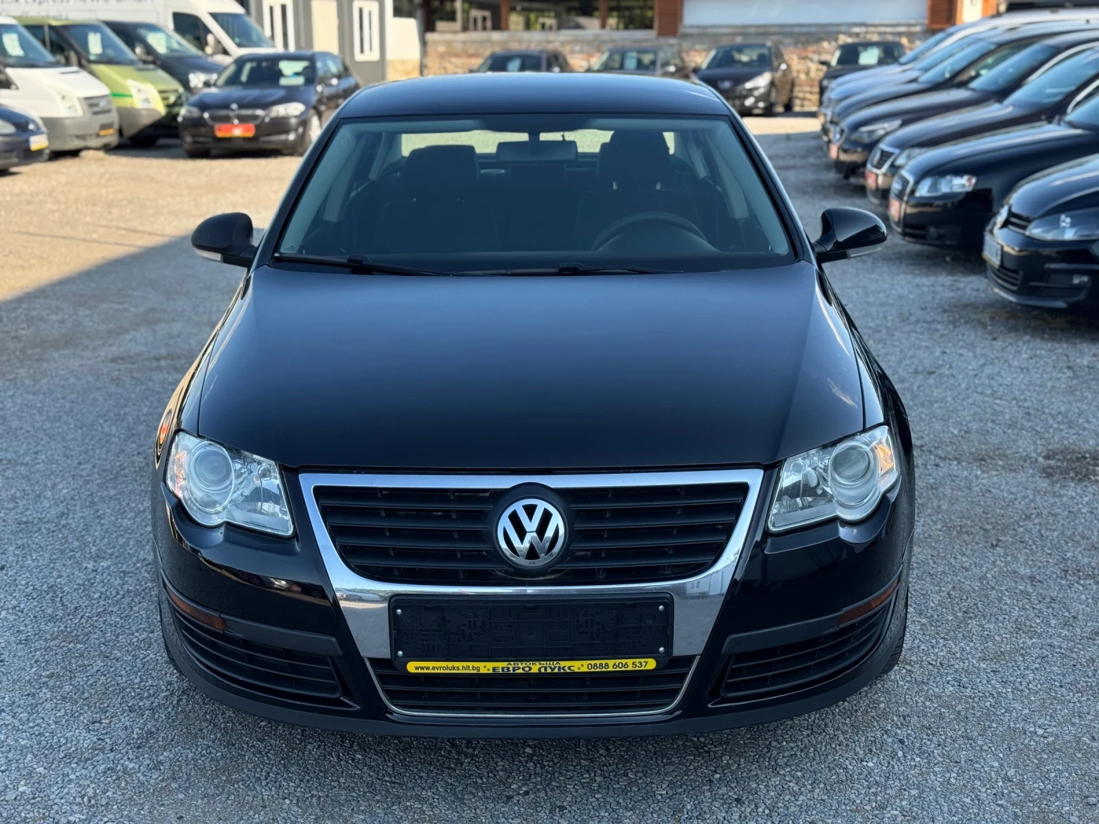 VW Passat 1.9TDI 105кс КЛИМАТИК СЕДАН  - изображение 2