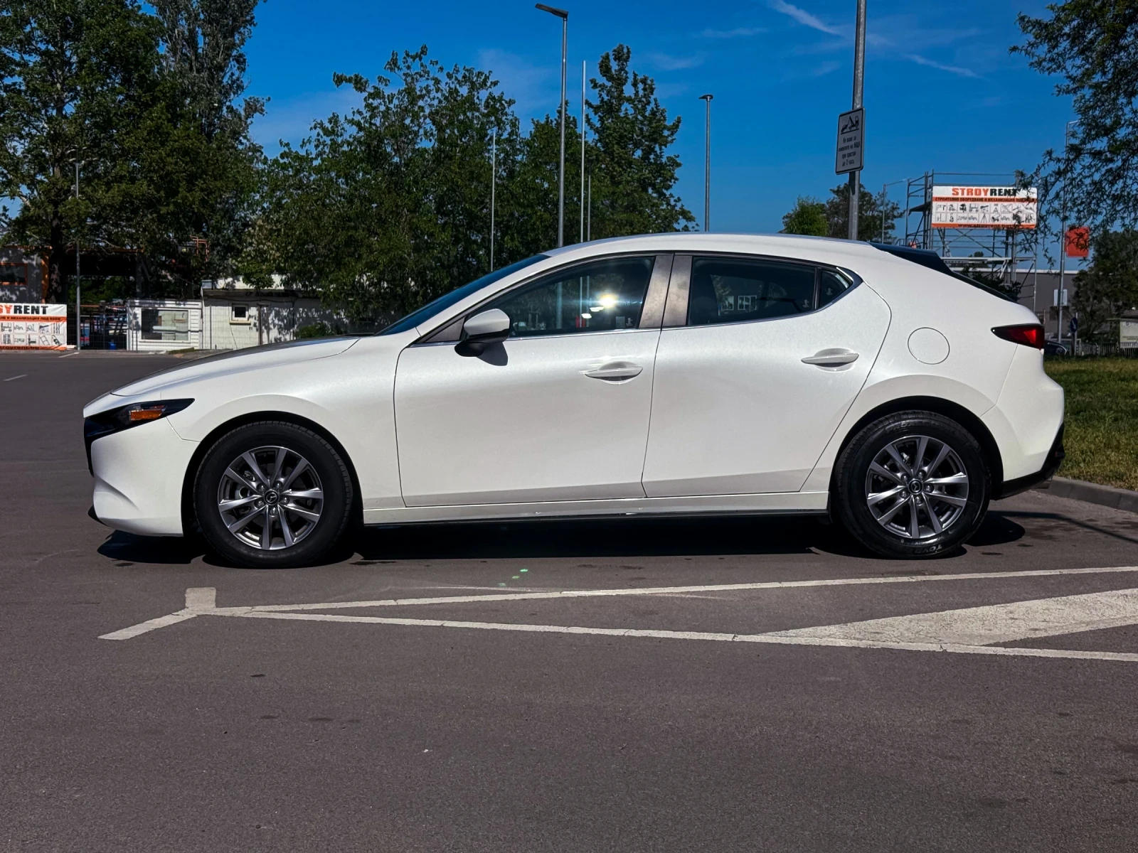 Mazda 3 2.5 SKYACTIV  - изображение 3