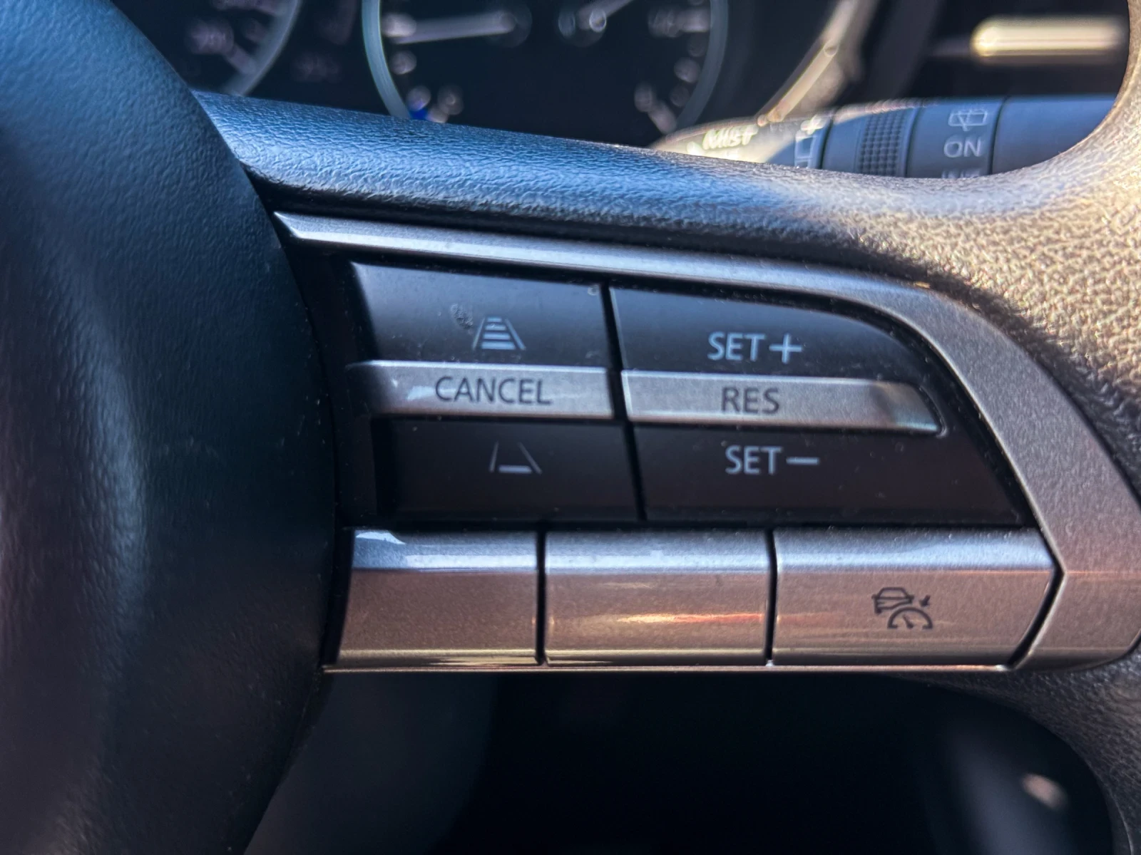 Mazda 3 2.5 SKYACTIV  | Mobile.bg   12