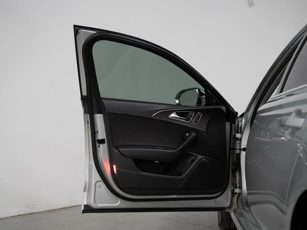 Audi S6 * PRESTIGE | CARBON FIBRE | B&O | 20 IN * CARFAX * | Mobile.bg � ����������� 10