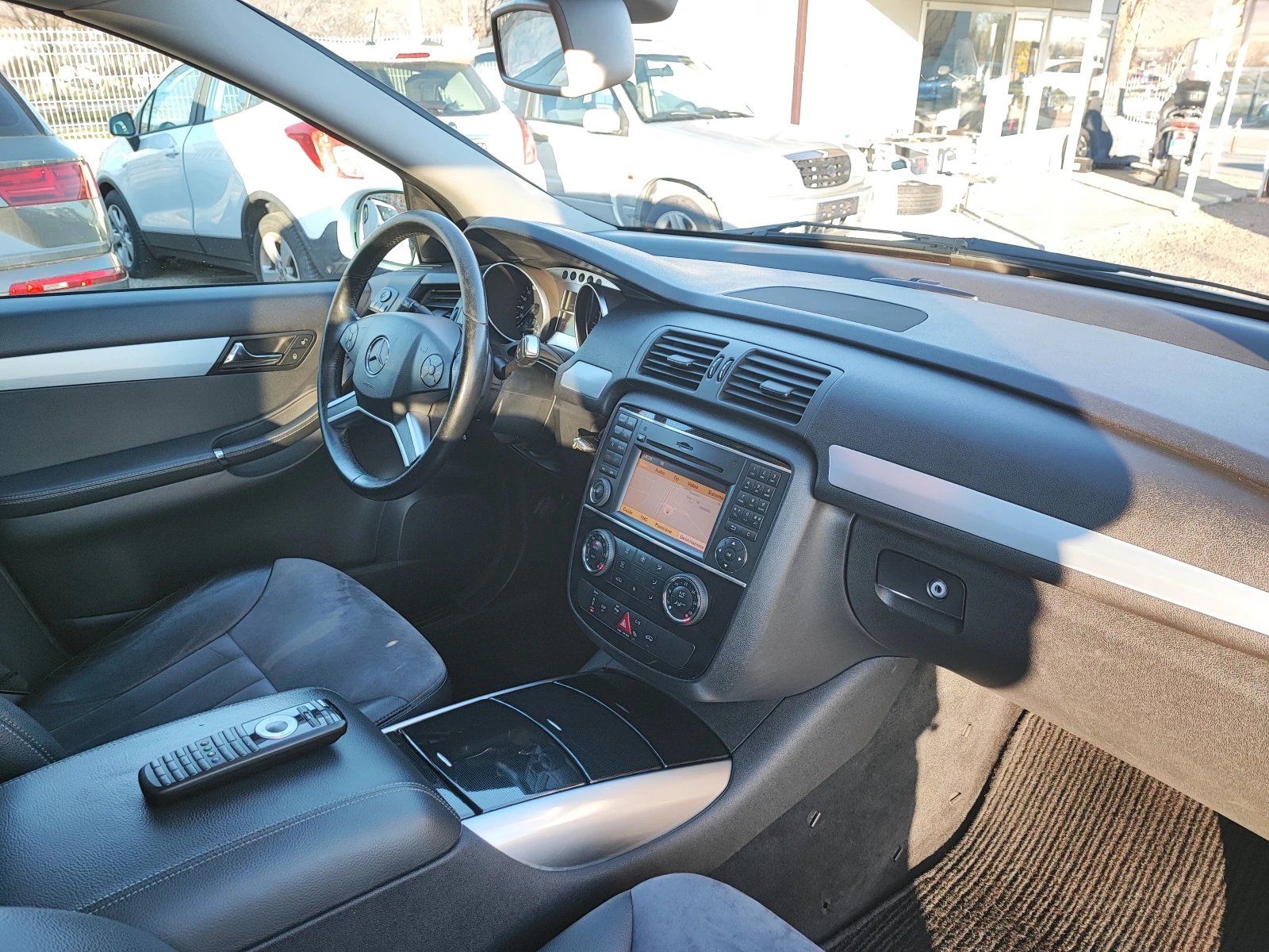 Mercedes-Benz R 320  7G TRONIC 4 Matic 224�� ��������� 7 ������ | Mobile.bg � ����������� 14