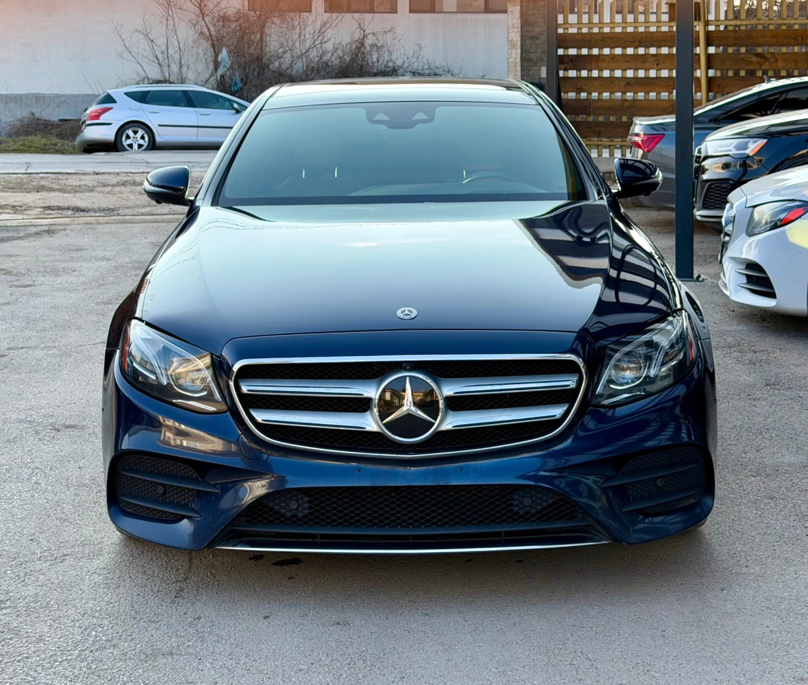 Mercedes-Benz E 400 AMG-pack, снимка 2 - Автомобили и джипове - 53739773