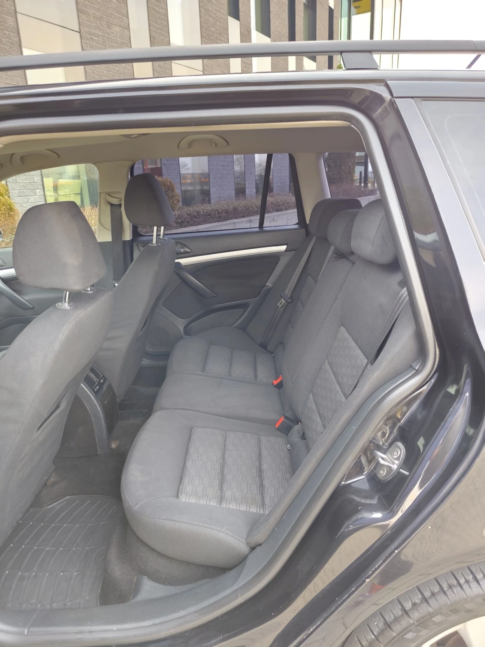 Skoda Octavia 1.6 TDI Avtomat DSG 2011г , снимка 13 - Автомобили и джипове - 53755655