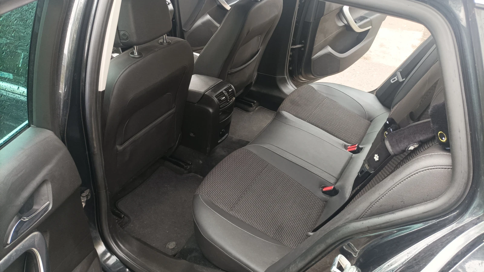 Opel Insignia, снимка 4 - Автомобили и джипове - 54087746