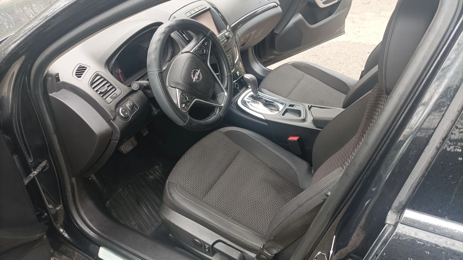 Opel Insignia, снимка 5 - Автомобили и джипове - 54087746