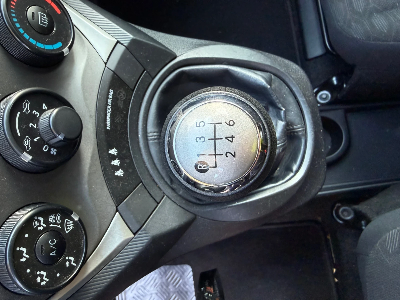 Subaru Trezia * 1.4* ГАЗ * Нови гуми* РЕГИСТРИРАН* , снимка 10 - Автомобили и джипове - 54249871