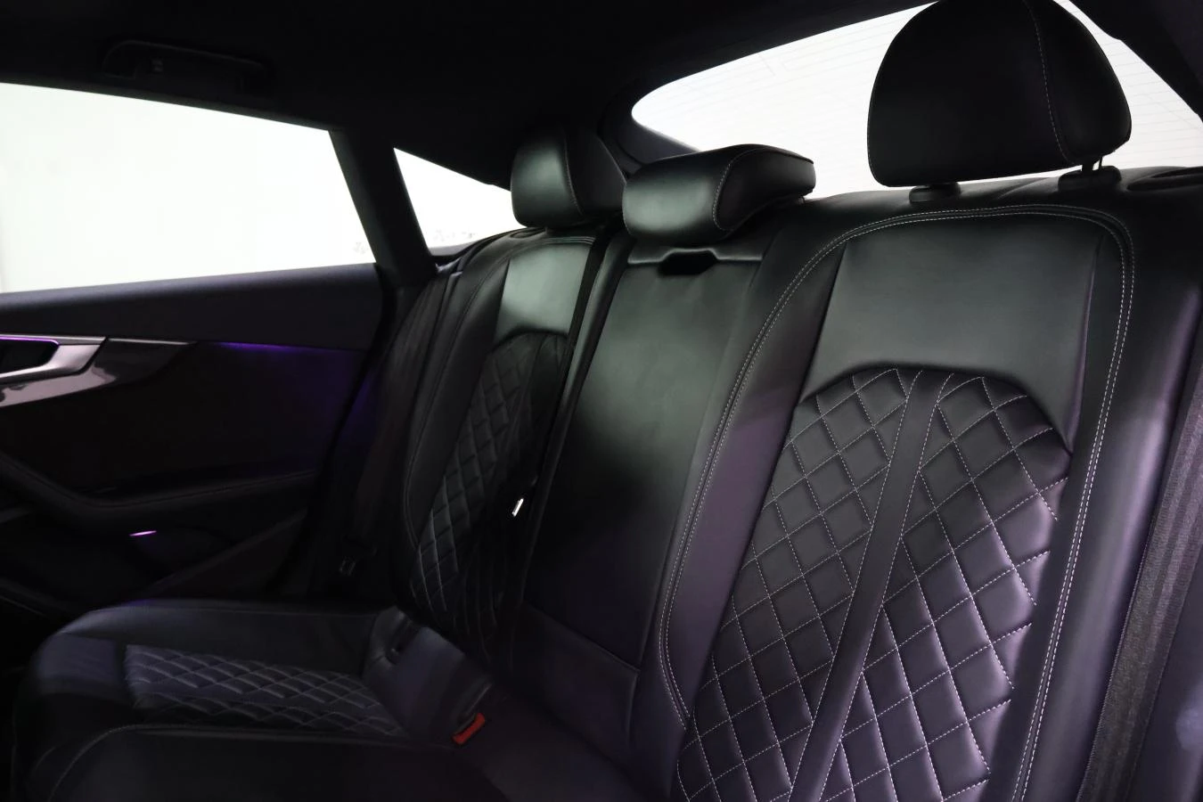 Audi S5 * АвтоКредит * (ЦЕНА ДО БГ), снимка 17 - Автомобили и джипове - 54264602