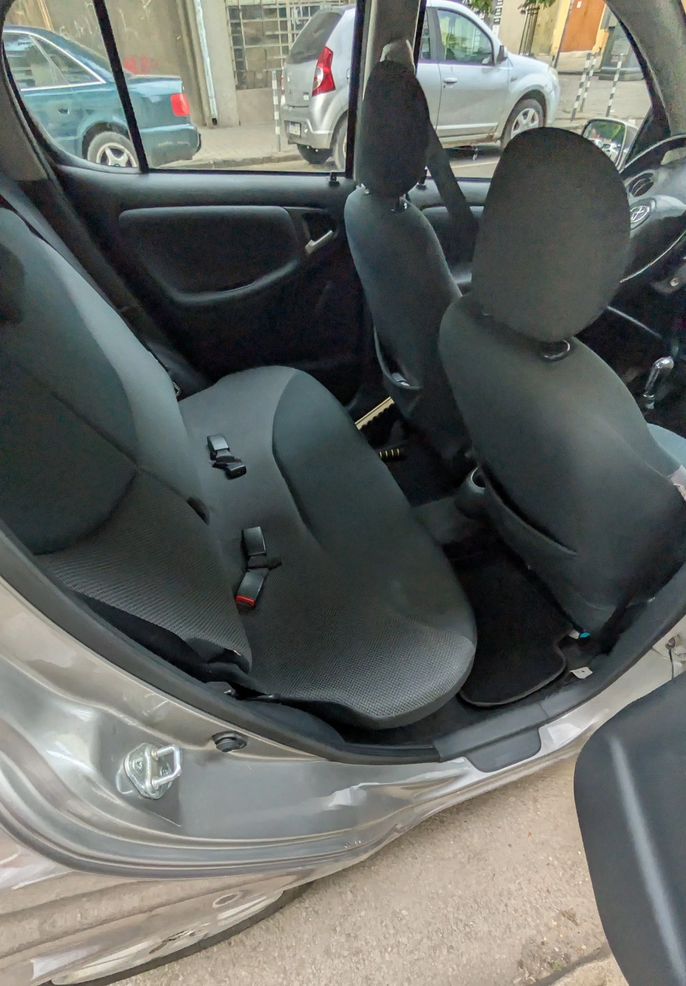 Toyota Yaris P1, снимка 9 - Автомобили и джипове - 54493857