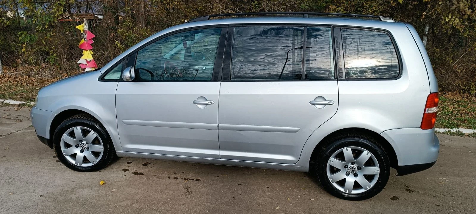 VW Touran 2.0 tdi 140 hp 6 �������� ����� | Mobile.bg � ����������� 2