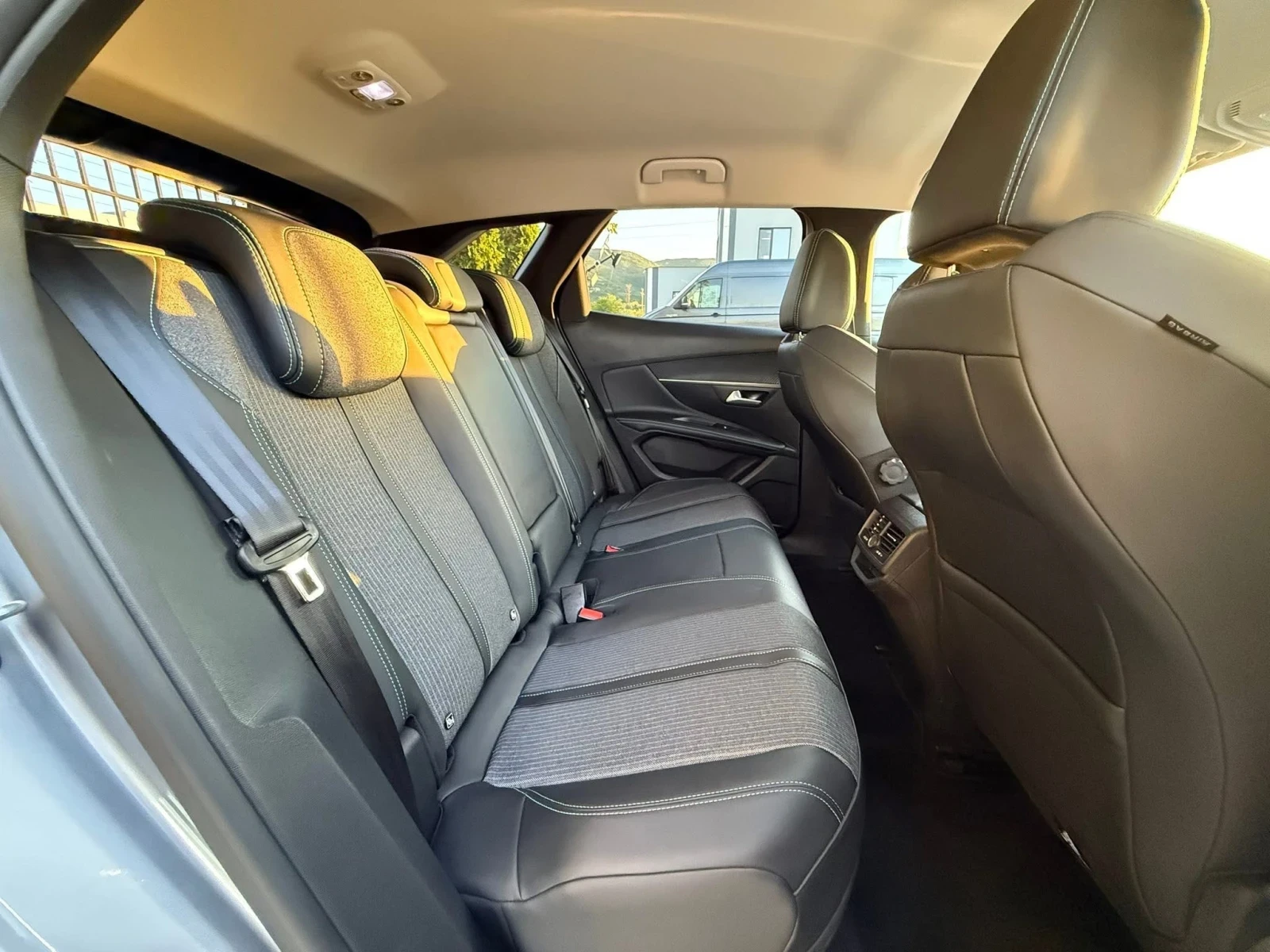 Peugeot 3008 Hybrid/ALLURE, снимка 11 - Автомобили и джипове - 54629214