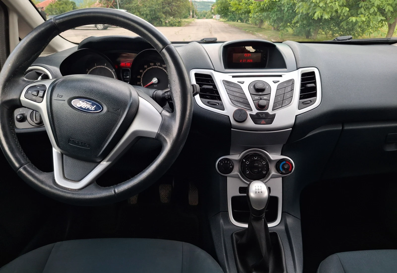 Ford Fiesta, снимка 9 - Автомобили и джипове - 55252465