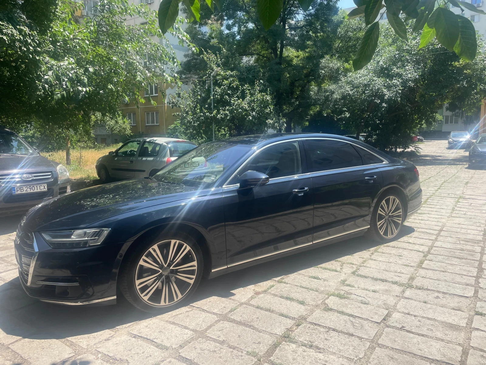 Audi A8 LONG