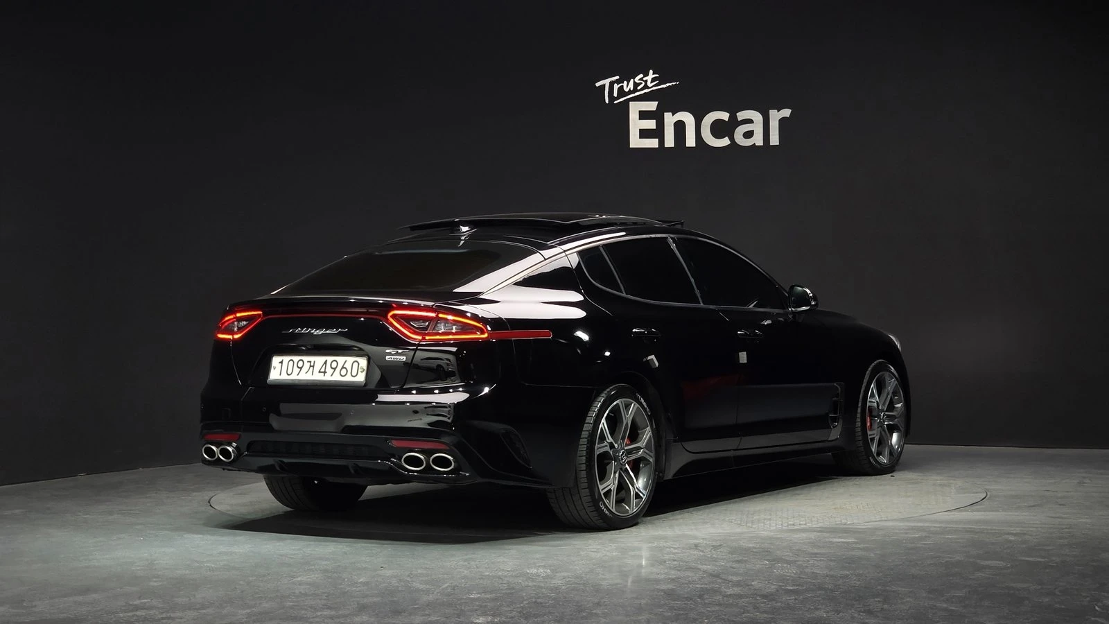 Kia Stinger 3.3* ЛЮК* HUD* 360* KEYLESS* ПОДГРЕВ ВОЛАН* КРАЙНА, снимка 2 - Автомобили и джипове - 55336560
