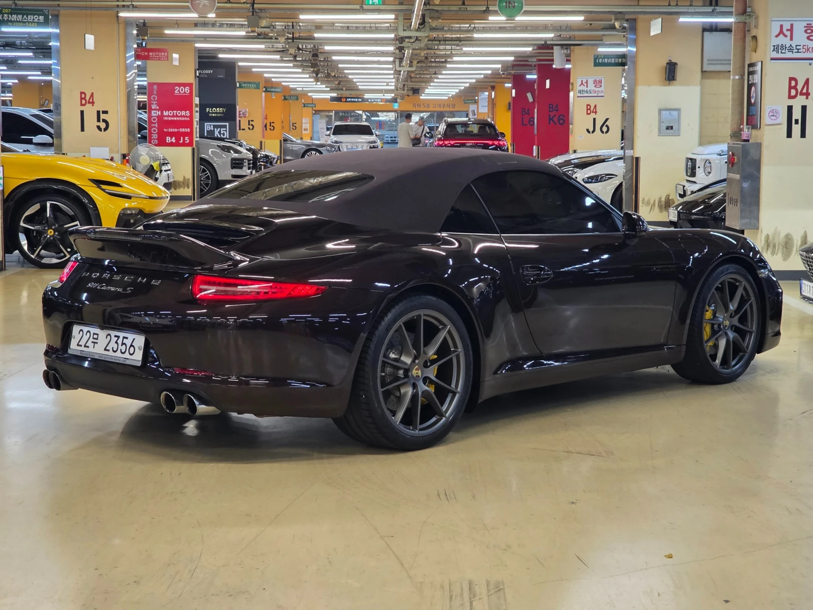 Porsche 911 Carrera S* BOSE* ПОДГРЕВ ВОЛАН* КРАЙНА ЦЕНА, снимка 4 - Автомобили и джипове - 55349475