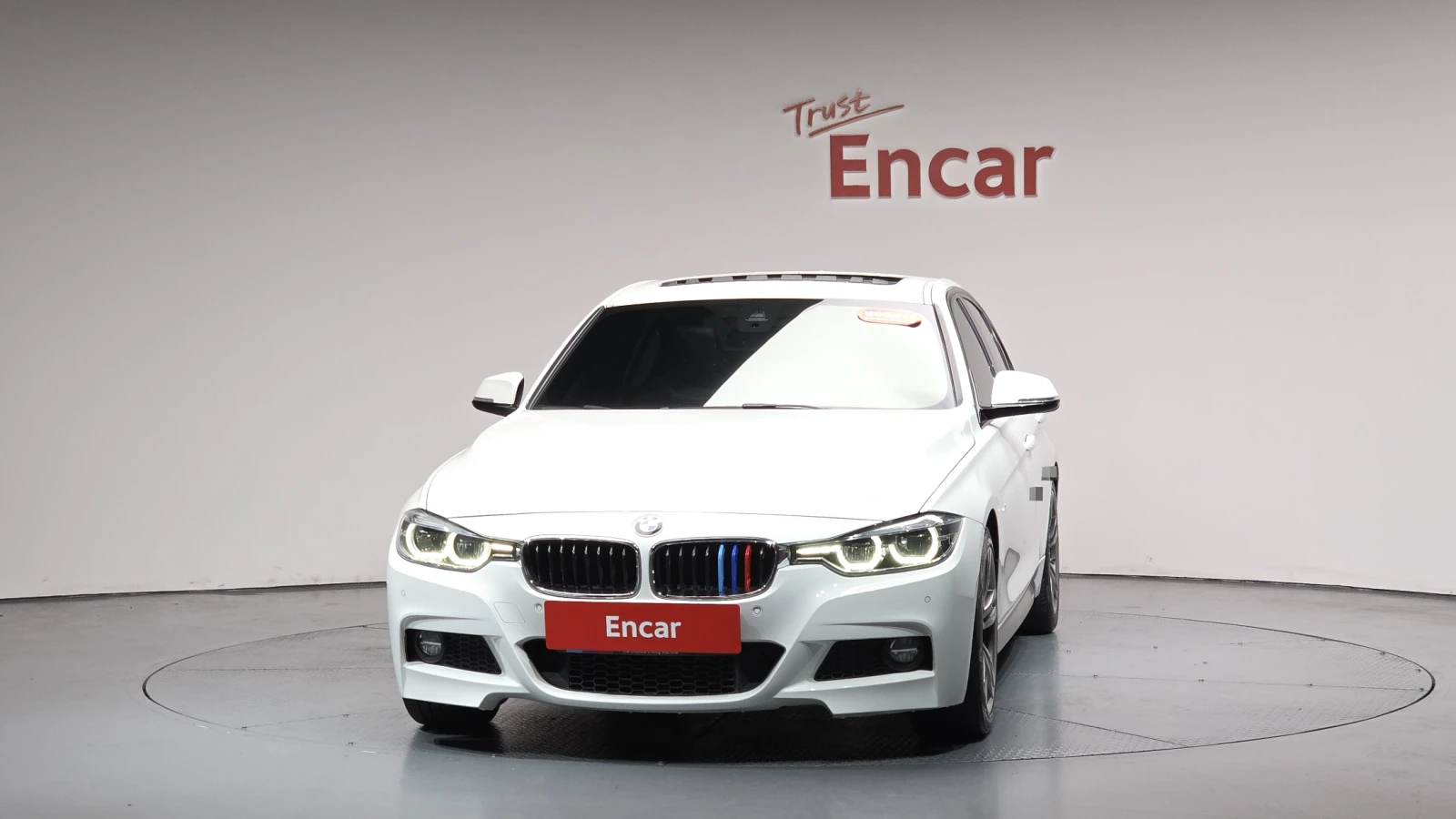 BMW 320  i  M-Sport, снимка 2 - Автомобили и джипове - 55372272