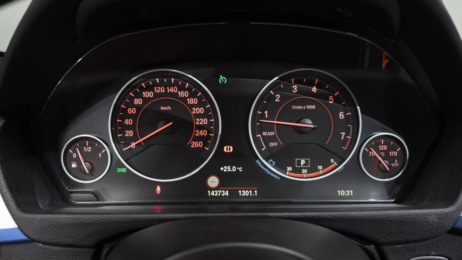 BMW 320  i  M-Sport, снимка 10 - Автомобили и джипове - 55372272
