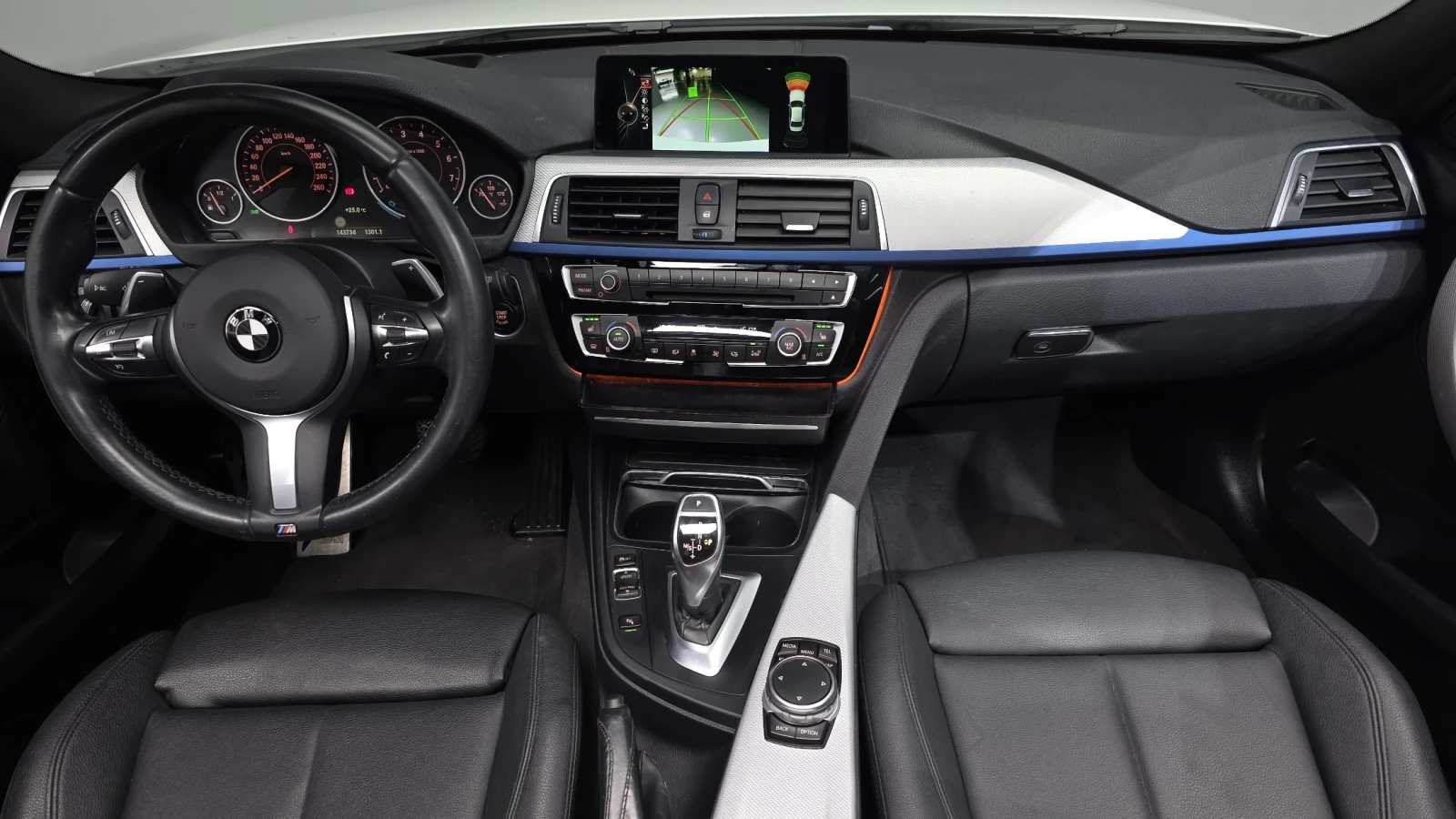 BMW 320  i  M-Sport, снимка 8 - Автомобили и джипове - 55372272