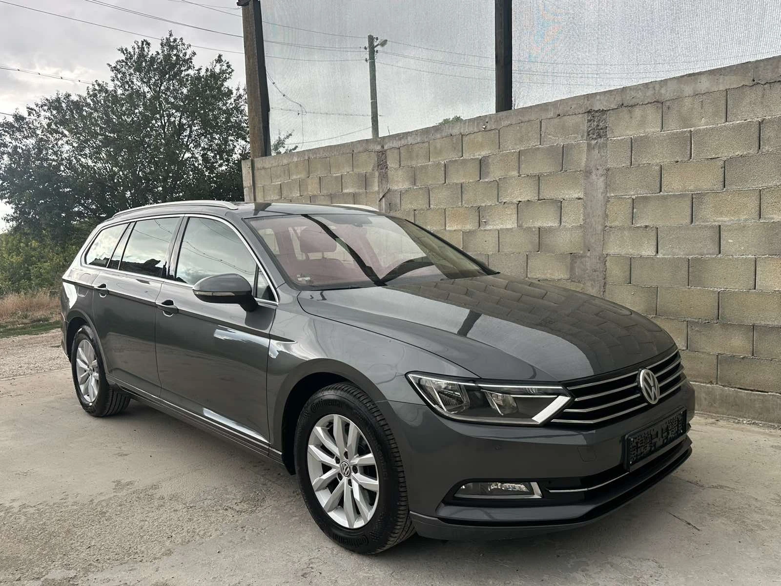 VW Passat 2.0 TDI 6-скорости DSG Реални километри, снимка 7 - Автомобили и джипове - 55377691