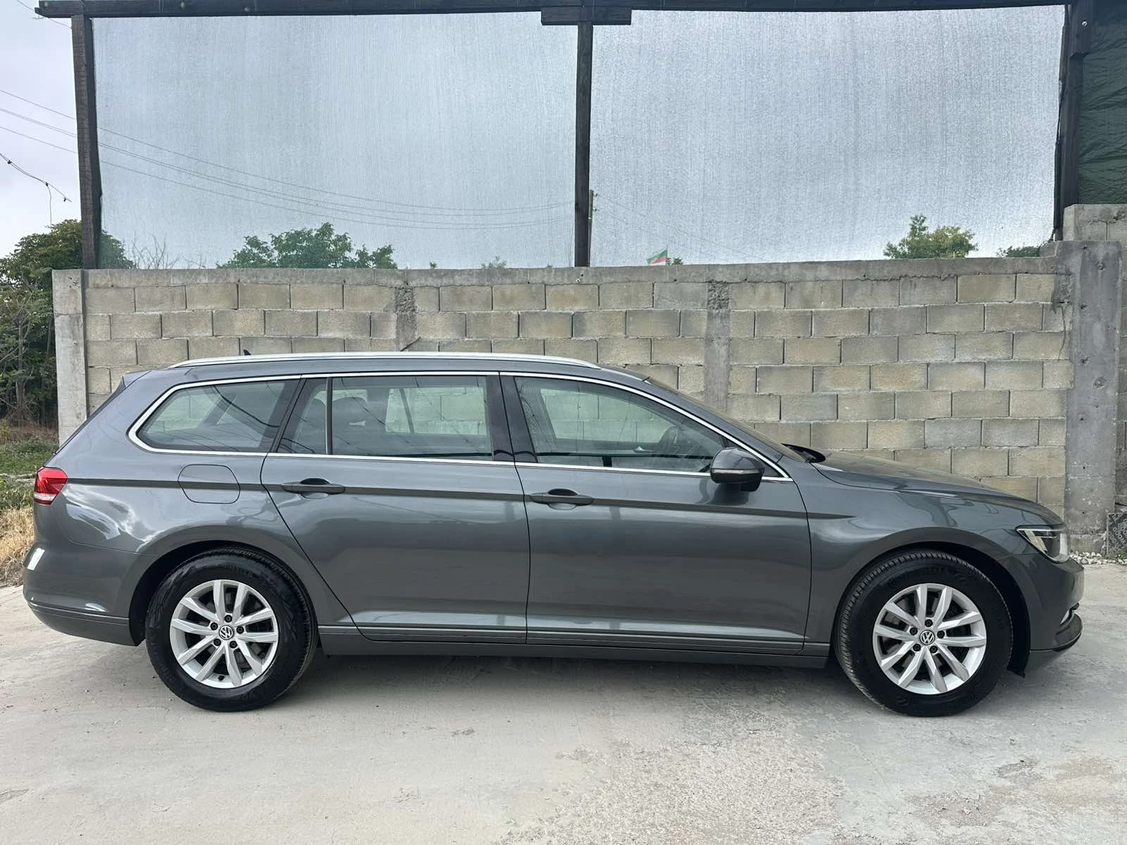 VW Passat 2.0 TDI 6-скорости DSG Реални километри, снимка 6 - Автомобили и джипове - 55377691