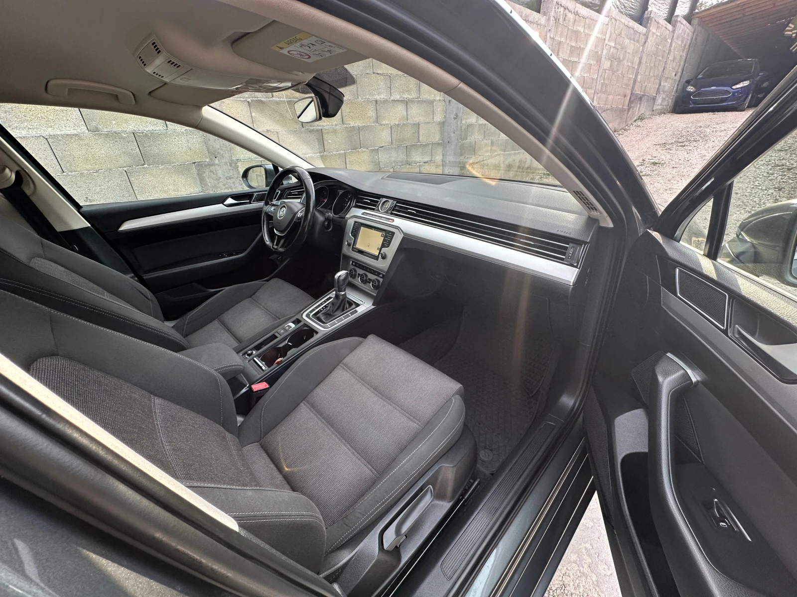 VW Passat 2.0 TDI 6-скорости DSG Реални километри, снимка 10 - Автомобили и джипове - 55377691