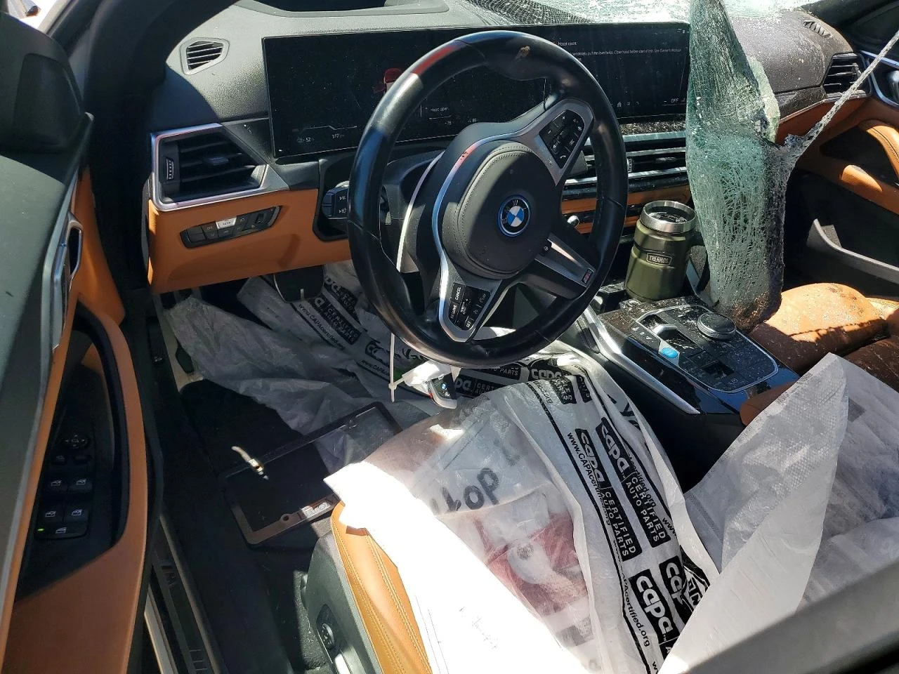 BMW i4 eDrive35i| AMBIENT| PANO| DIGITAL| KEYLESS| , снимка 8 - Автомобили и джипове - 55393716