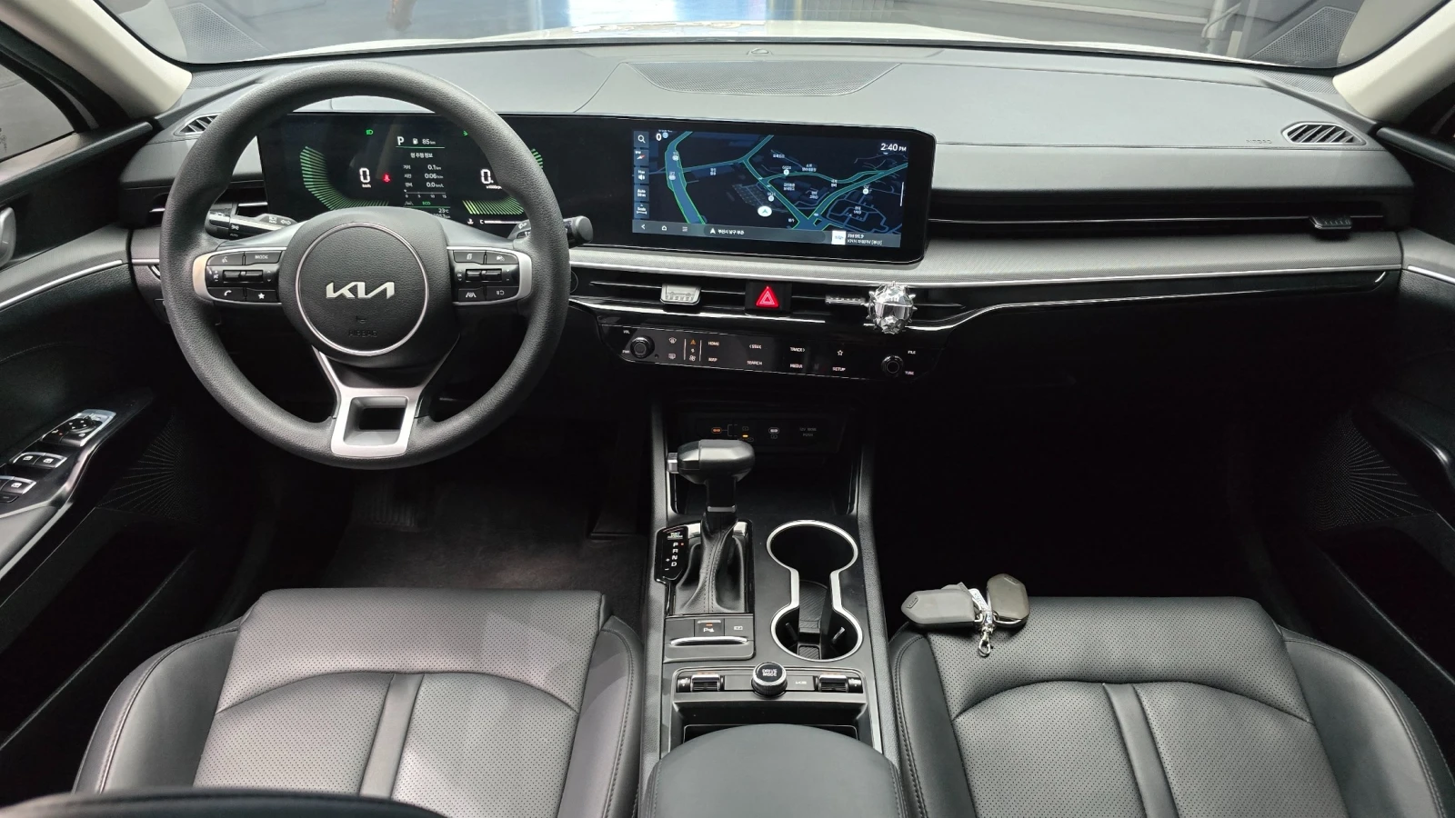 Kia K5 2.0 LPi, снимка 10 - Автомобили и джипове - 55510115