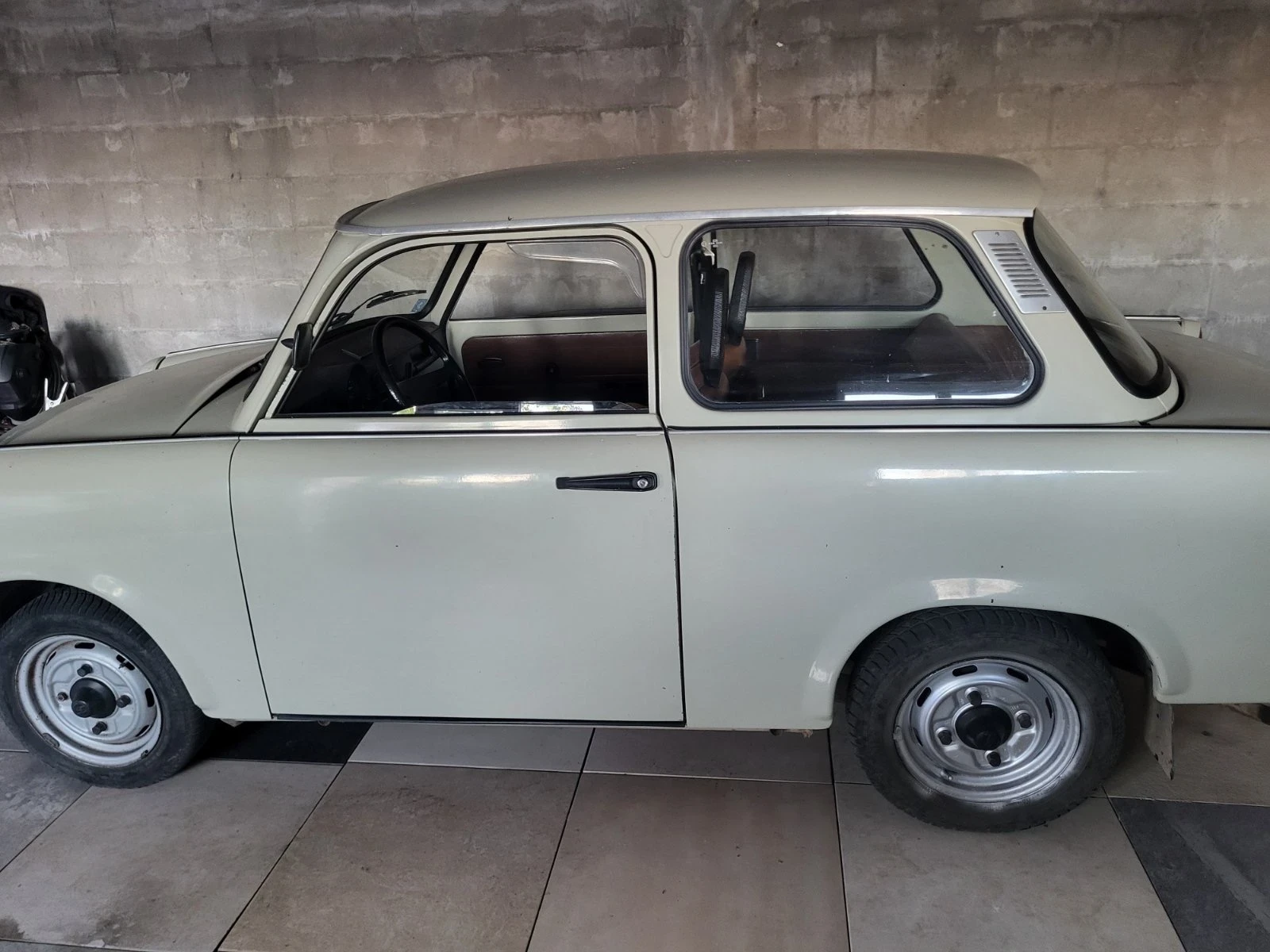 Trabant 601, снимка 2 - Автомобили и джипове - 56163990