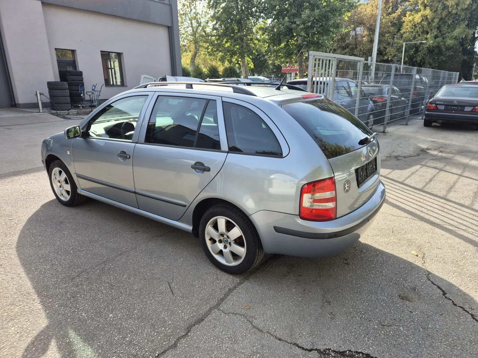 Skoda Fabia Нов внос , снимка 4 - Автомобили и джипове - 56333486