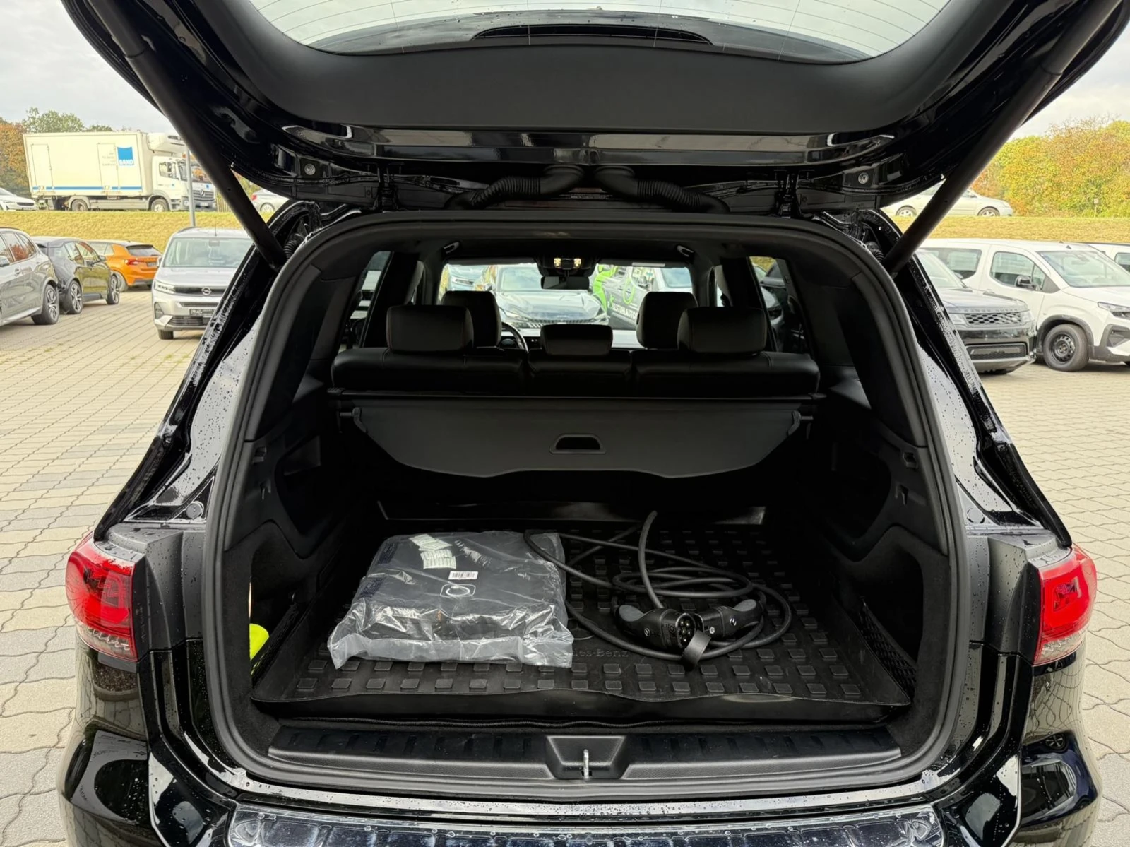 Mercedes-Benz EQB 350 4Matic AMG Line Leather LED Navi | Mobile.bg � ����������� 16