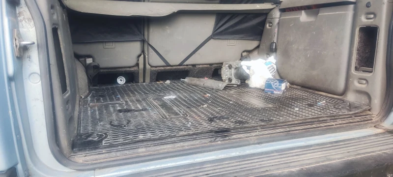 Land Rover Discovery Td5, снимка 9 - Автомобили и джипове - 51917225