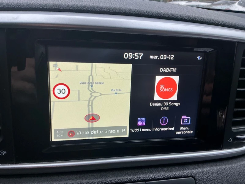 Kia Sportage 1.6 CRDI * * ENERGY* * FACE* * , снимка 9 - Автомобили и джипове - 52791388