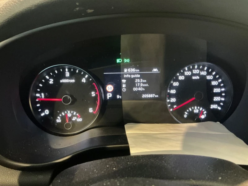 Kia Sportage 1.6 CRDI * * ENERGY* * FACE* * , снимка 14 - Автомобили и джипове - 52791388