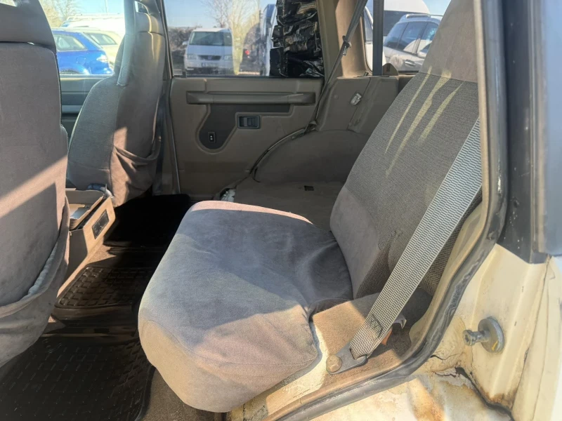 Land Rover Discovery 2.5TDI БАРТЕР, снимка 10 - Автомобили и джипове - 53271340