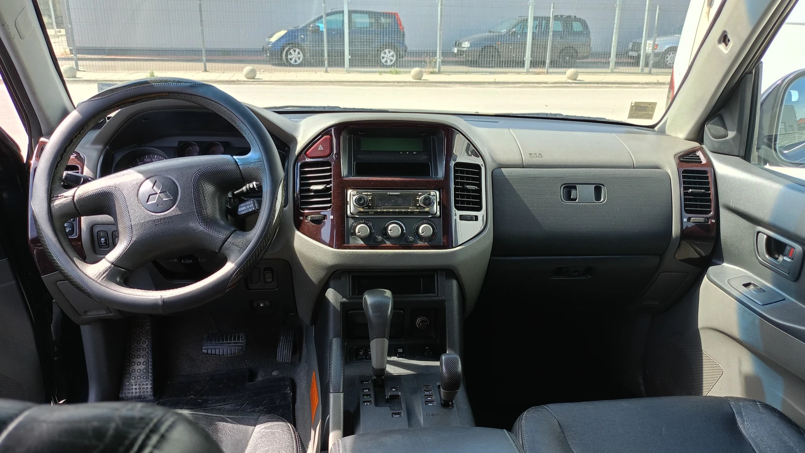Mitsubishi Pajero 3.2 - изображение 8