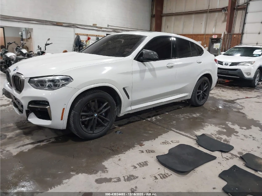 BMW X4 M-PACK* HEAD-UP* ПОДГРЕВ* HARMAN/KARDON* AMBIENT - изображение 2