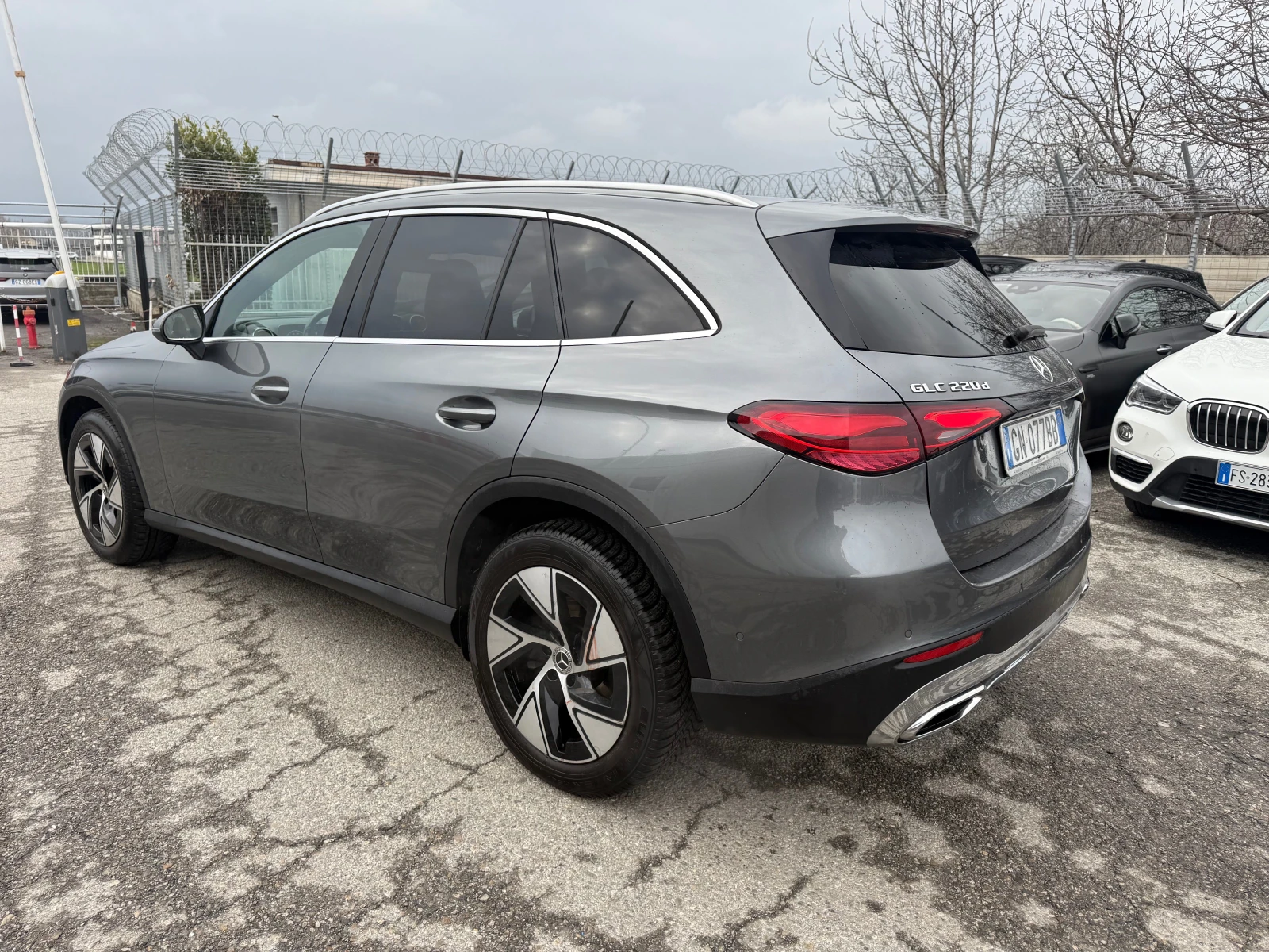 Mercedes-Benz GLC 220 Очакван внос!!!!, снимка 3 - Автомобили и джипове - 53929429